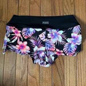 PINK Victoria's Secret Women's Tropical Floral Swim Shorts - Black and Pink